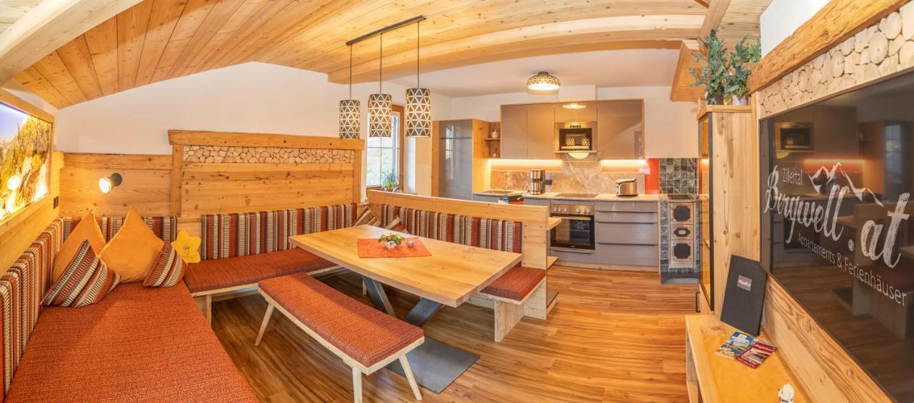 Landhaus Hoellwarth ツェル・アム・ツィラー エクステリア 写真